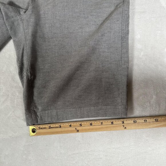 Lululemon Men Bermuda Shorts Slash Pockets Stretch 11 in Inseam Gray Size 30 - Picture 3 of 10